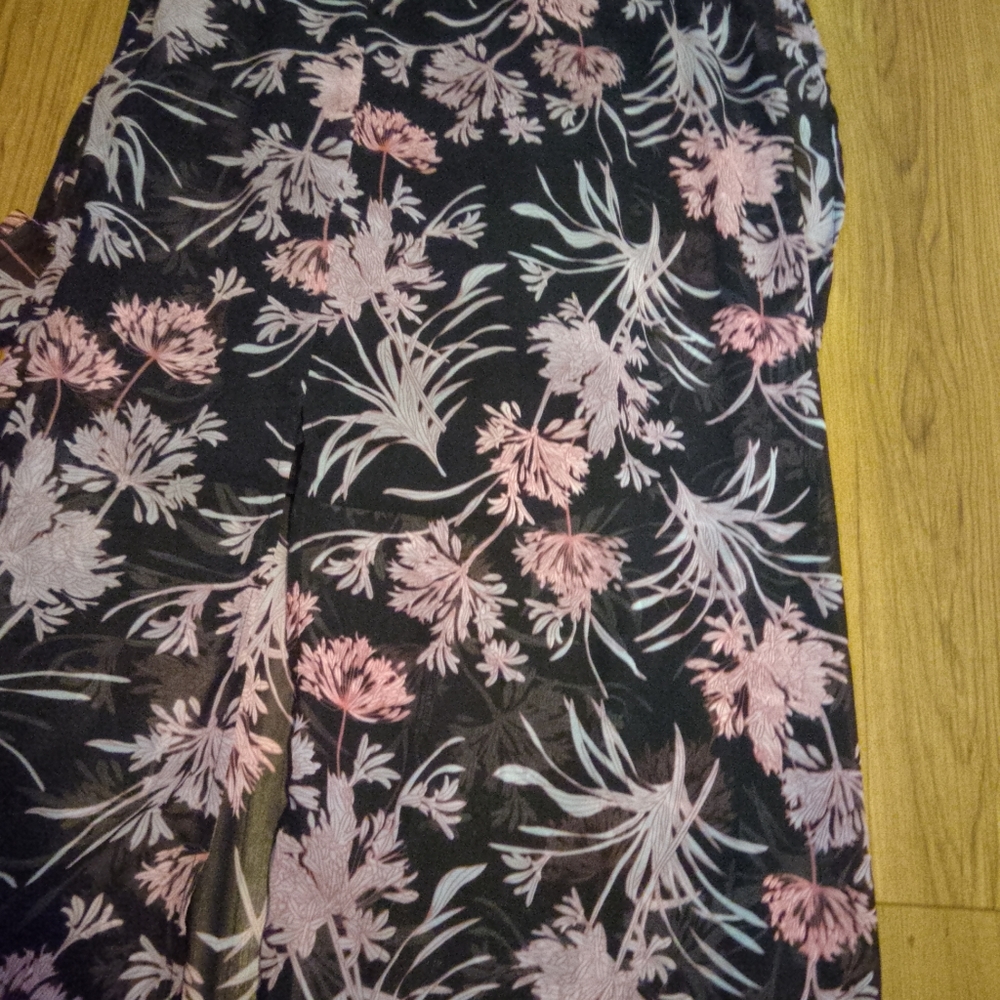 Express chiffon maxi dress with front slit. Sz S - Picture 4 of 5